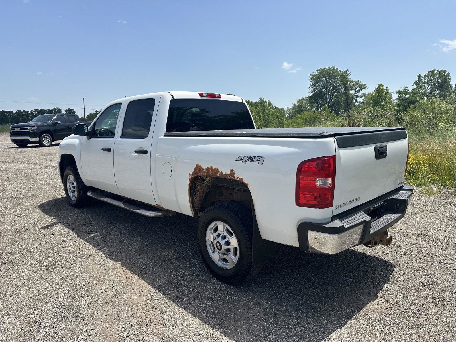 Used 2014 Chevrolet Silverado 2500 LT AWD/4WD image 4