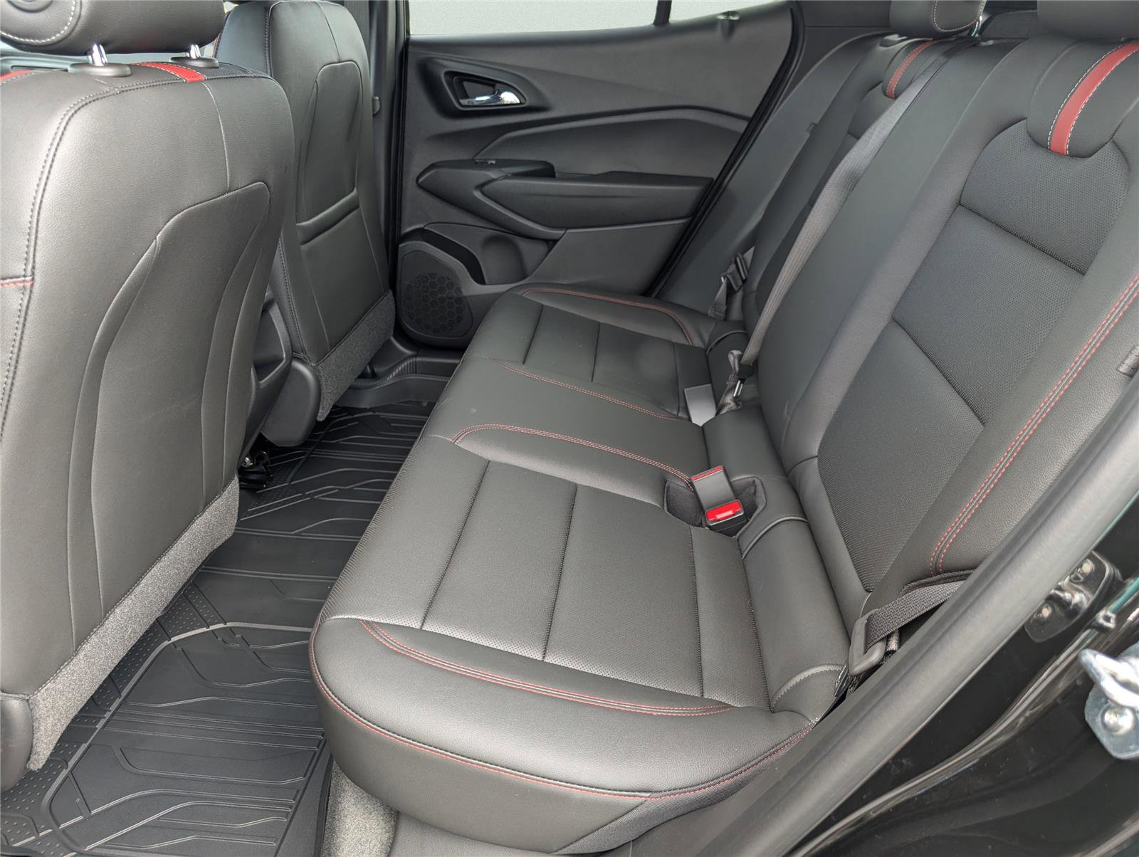 New 2026 Chevrolet Trax RS w/ Sunroof Package image 22