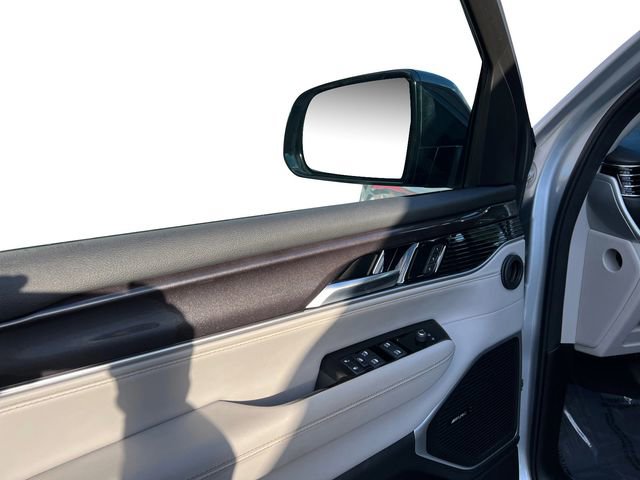 Used 2024 Jeep Wagoneer 4WD image 11