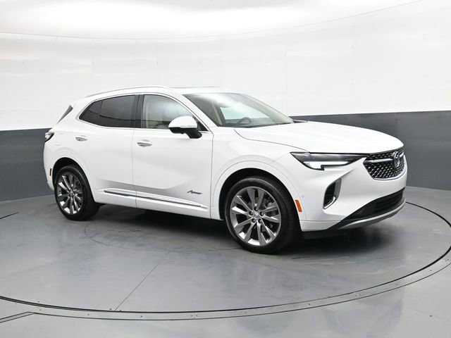 Used 2022 Buick Envision Avenir w/ Technology Package II image 2