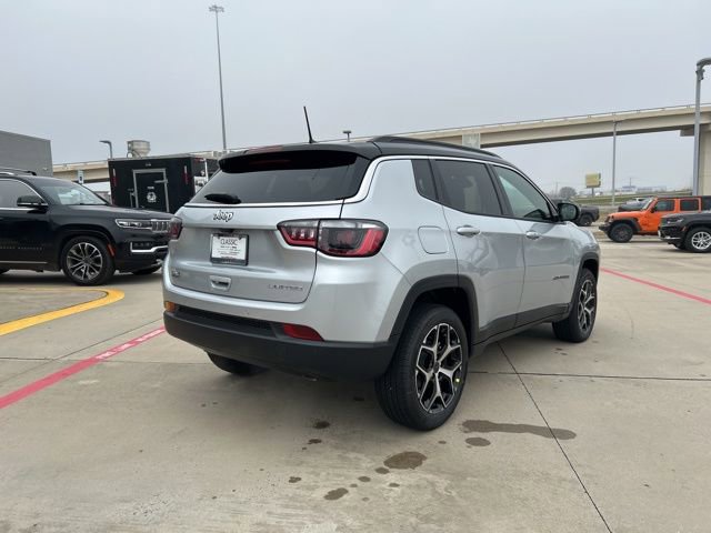 Used 2026 Jeep Compass Limited AWD/4WD image 13