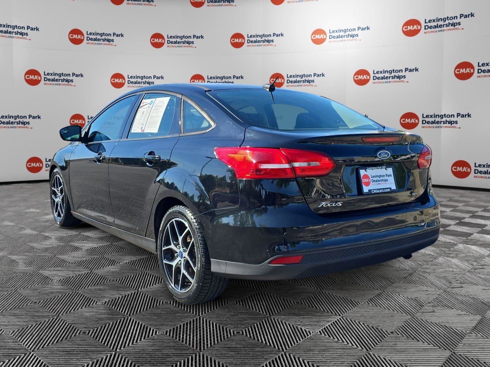 Used 2017 Ford Focus SEL FWD image 5
