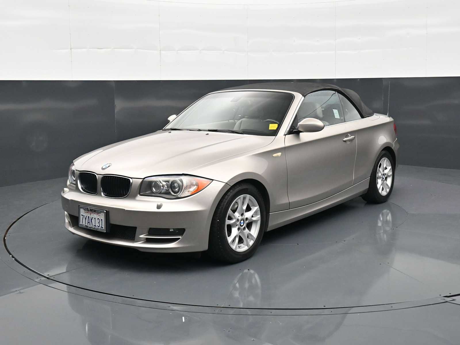 Used 2008 BMW 128i Convertible RWD image 1
