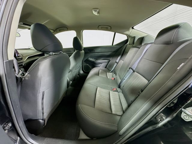 Used 2024 Nissan Altima 2.5 SV image 24