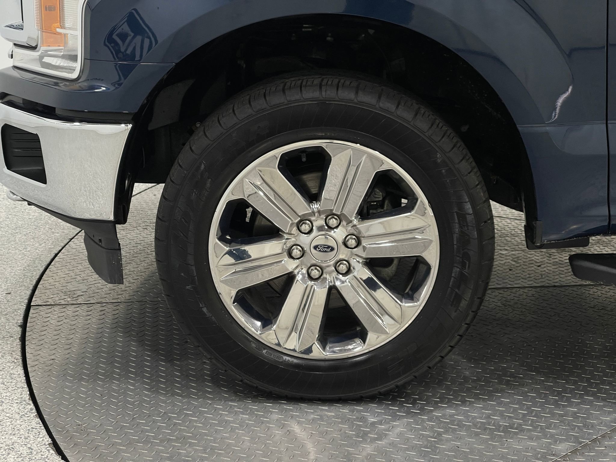 Used 2020 Ford F150 XLT w/ Equipment Group 302A Luxury AWD/4WD image 36