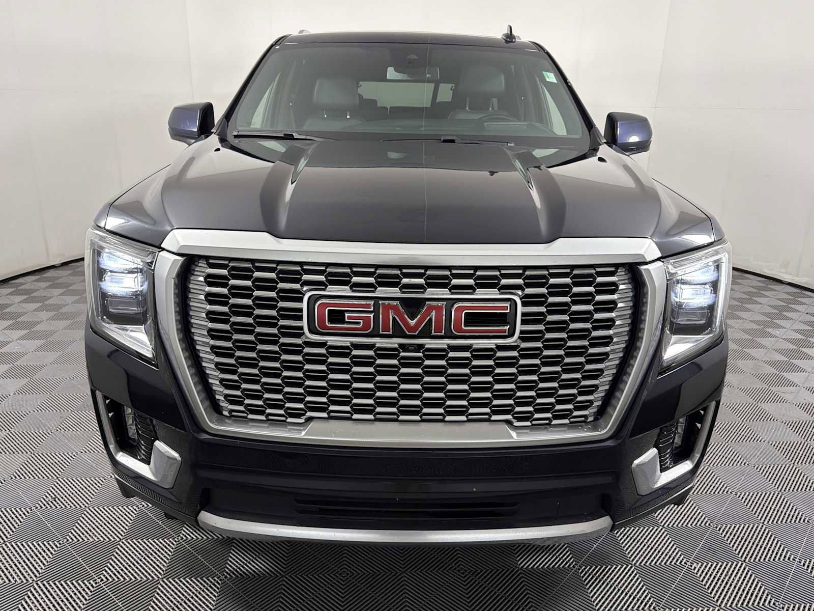 Certified 2023 GMC Yukon Denali AWD/4WD image 2