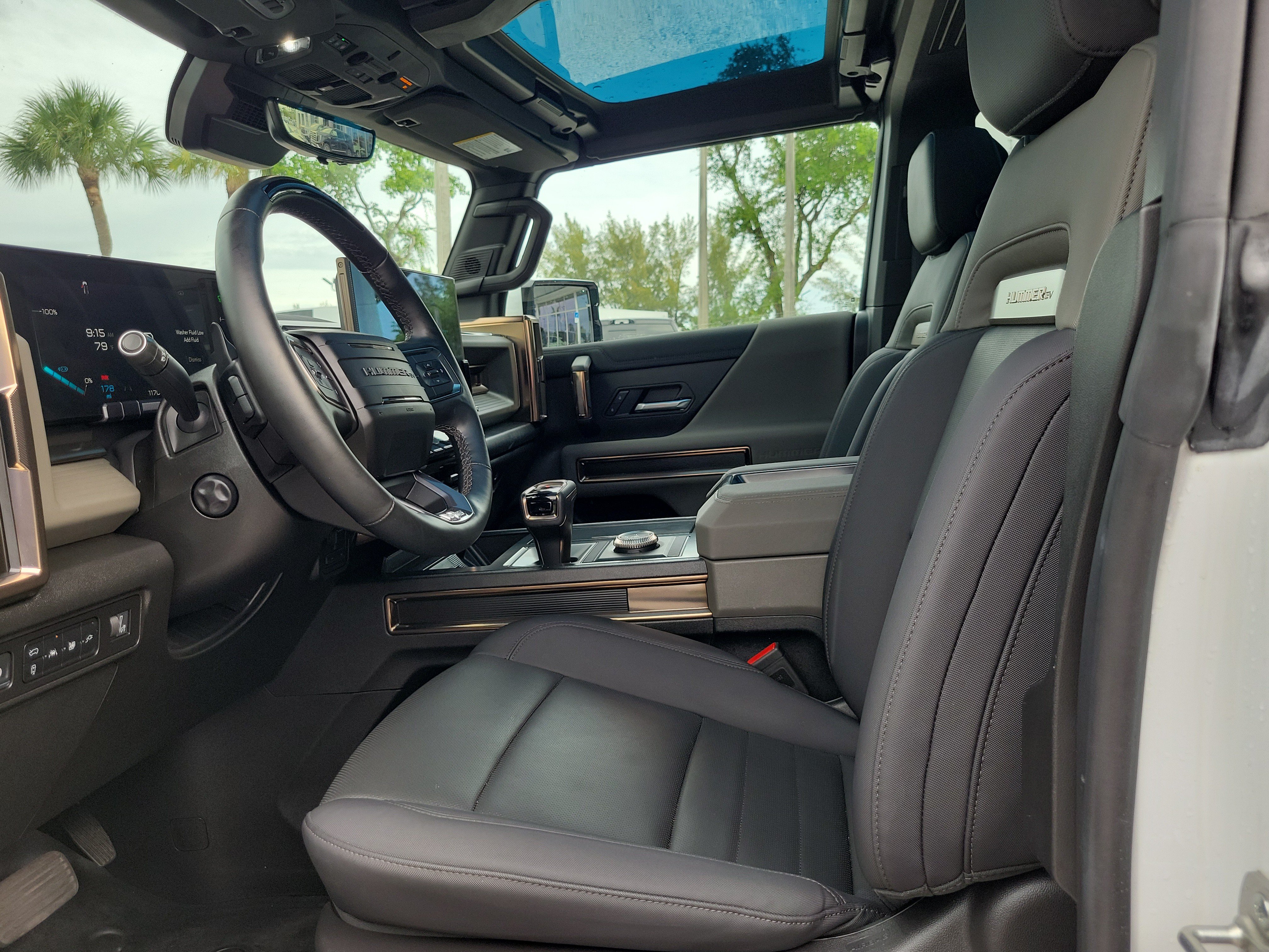 Used 2025 GMC Hummer EV 2X AWD/4WD image 12