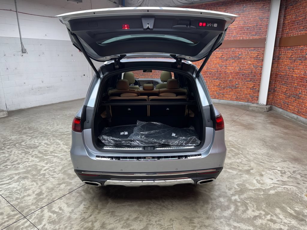 New 2026 Mercedes-Benz GLS 450 4MATIC image 28