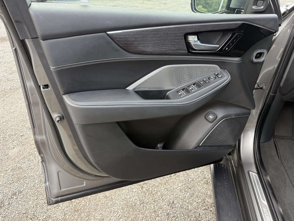 Used 2024 Acura MDX SH-AWD w/ Advance Package image 12