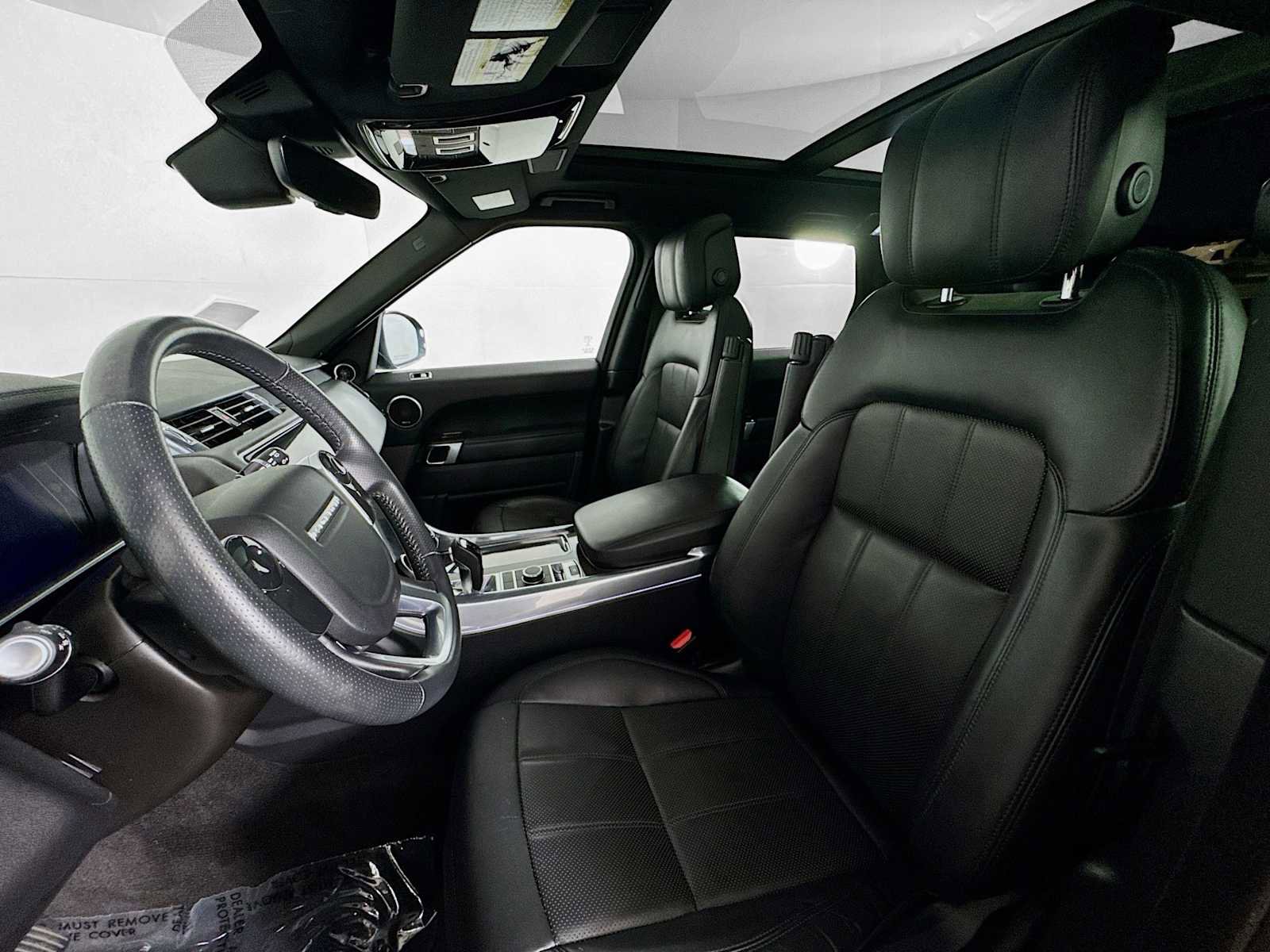 Used 2020 Land Rover Range Rover Sport HSE image 11