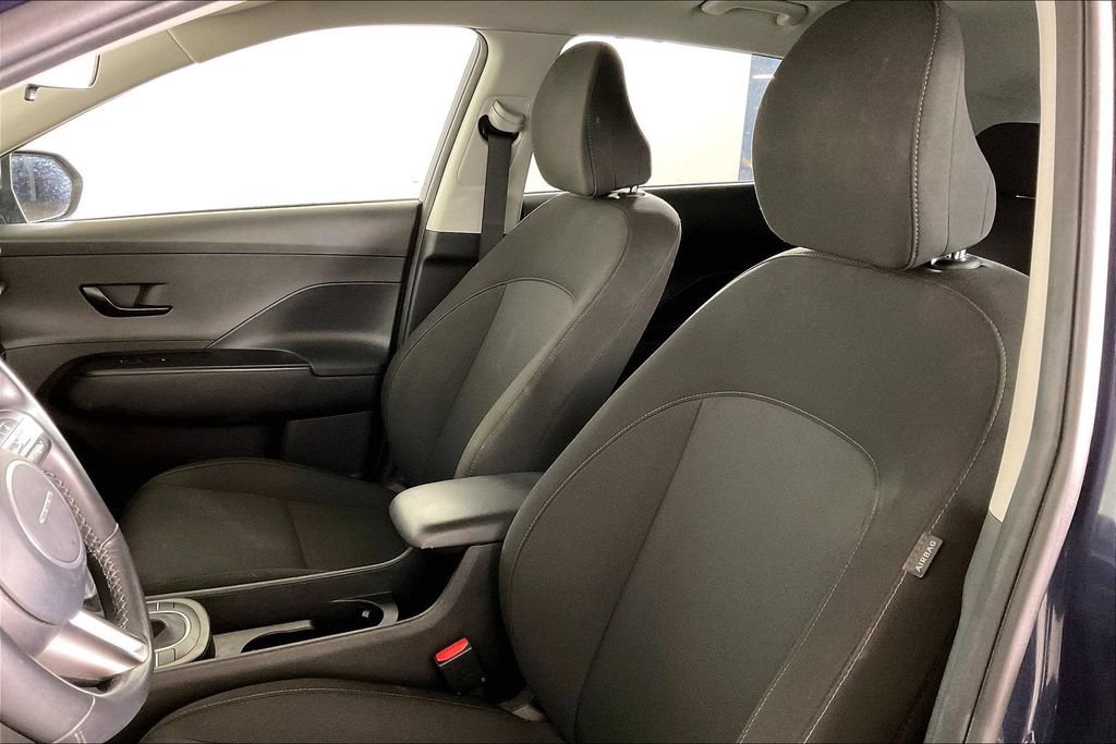 Used 2025 Hyundai Kona SEL FWD image 24