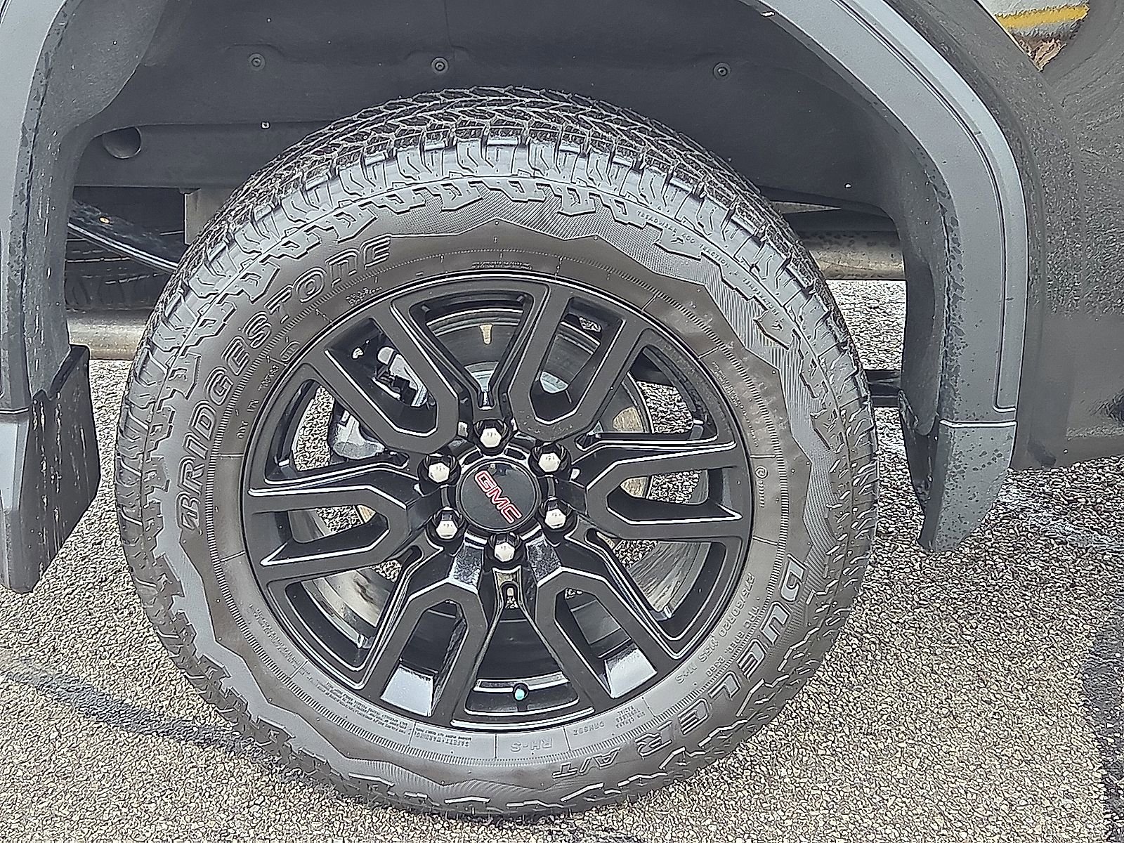 Used 2025 GMC Sierra 1500 Elevation w/ Elevation Premium Package image 7