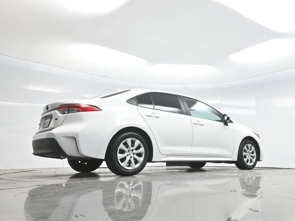 Used 2025 Toyota Corolla LE FWD image 64