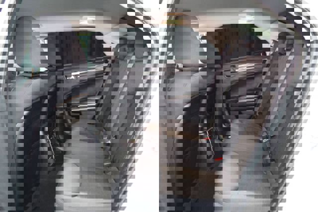 Used 2019 Chrysler 300 Touring w/ Sport Appearance Package image 19