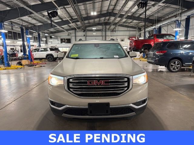Used 2017 GMC Acadia SLT image 2