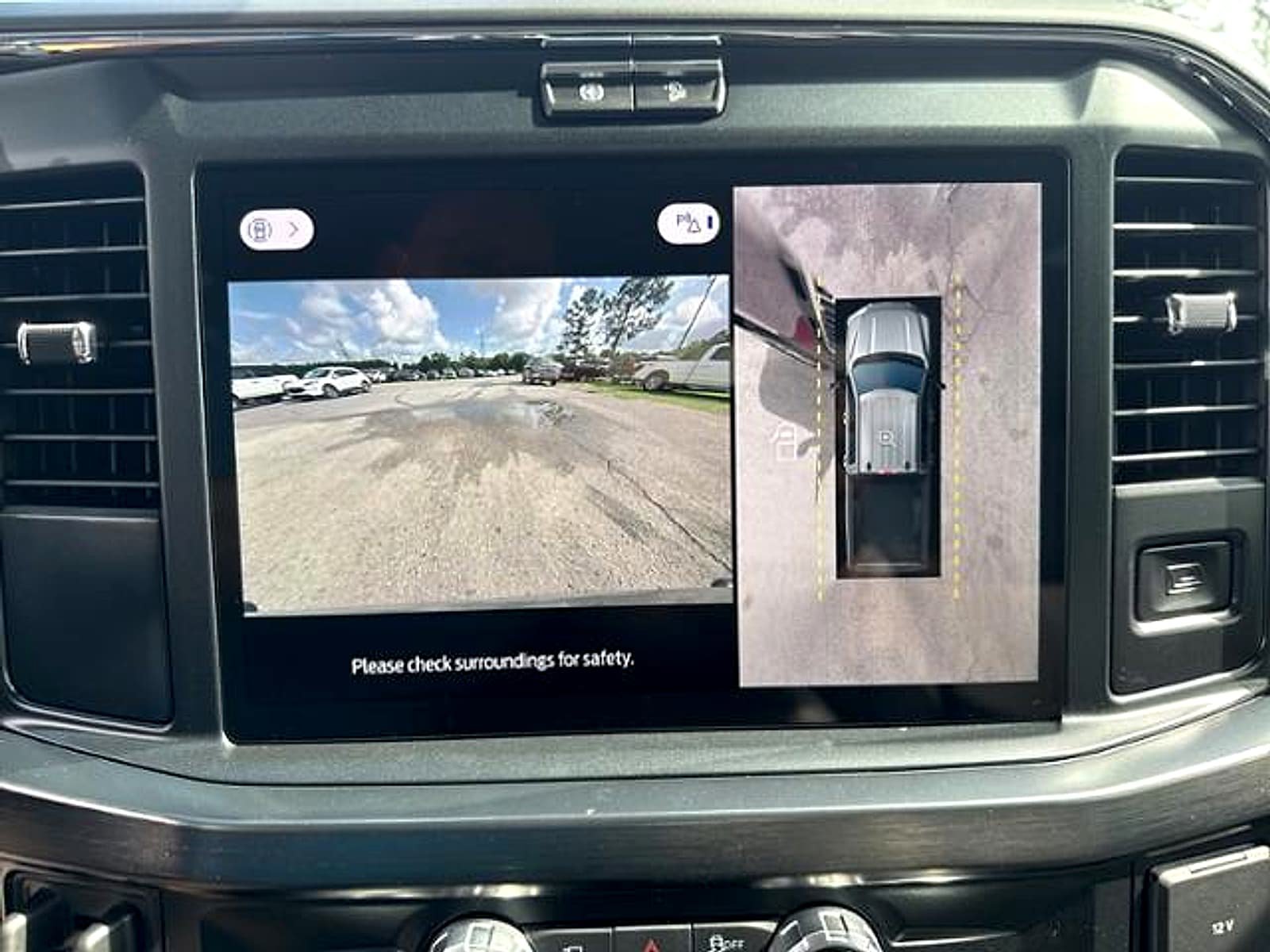 New 2025 Ford F250 Lariat w/ Chrome Package AWD/4WD image 22