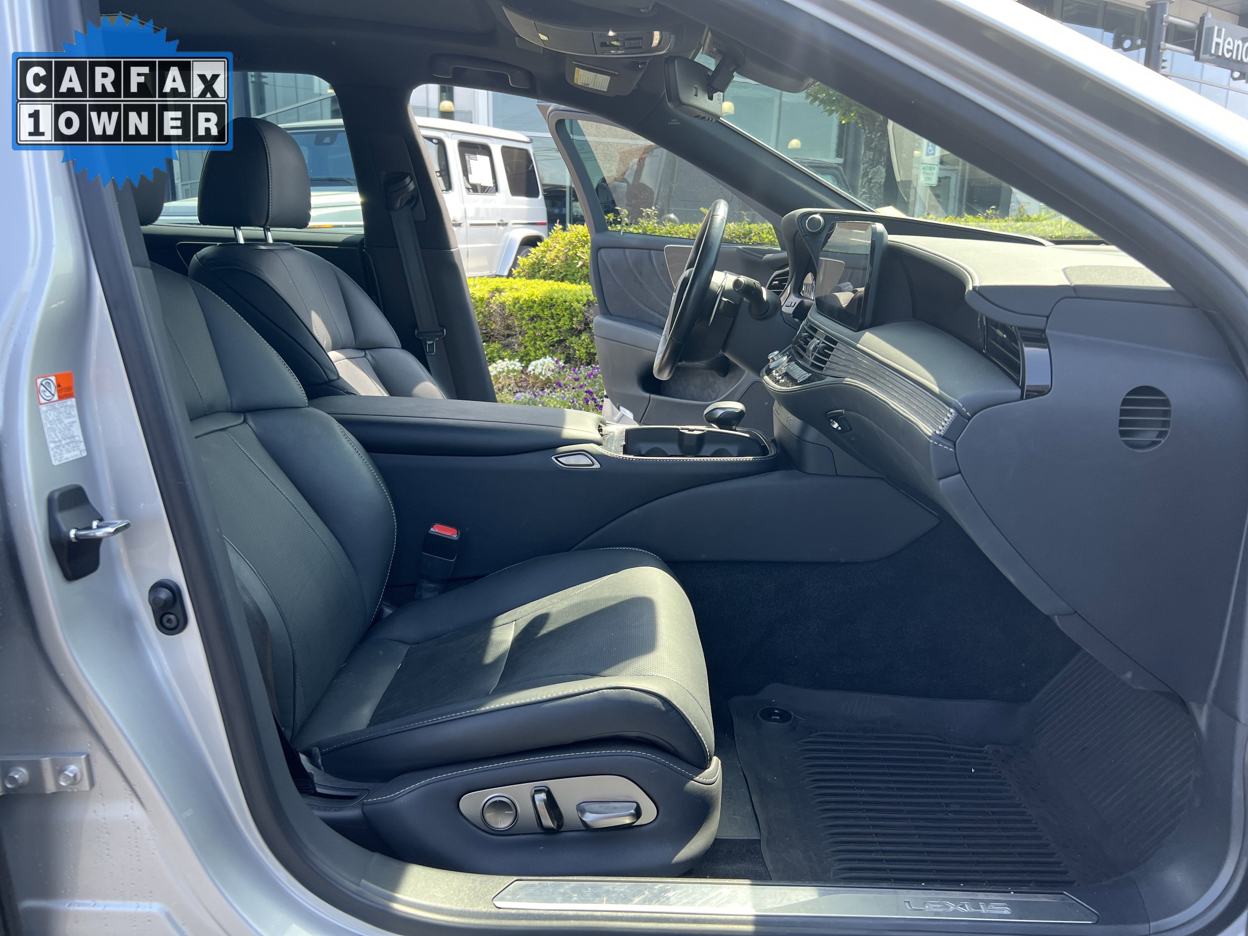 Used 2024 Lexus LS 500 RWD image 35