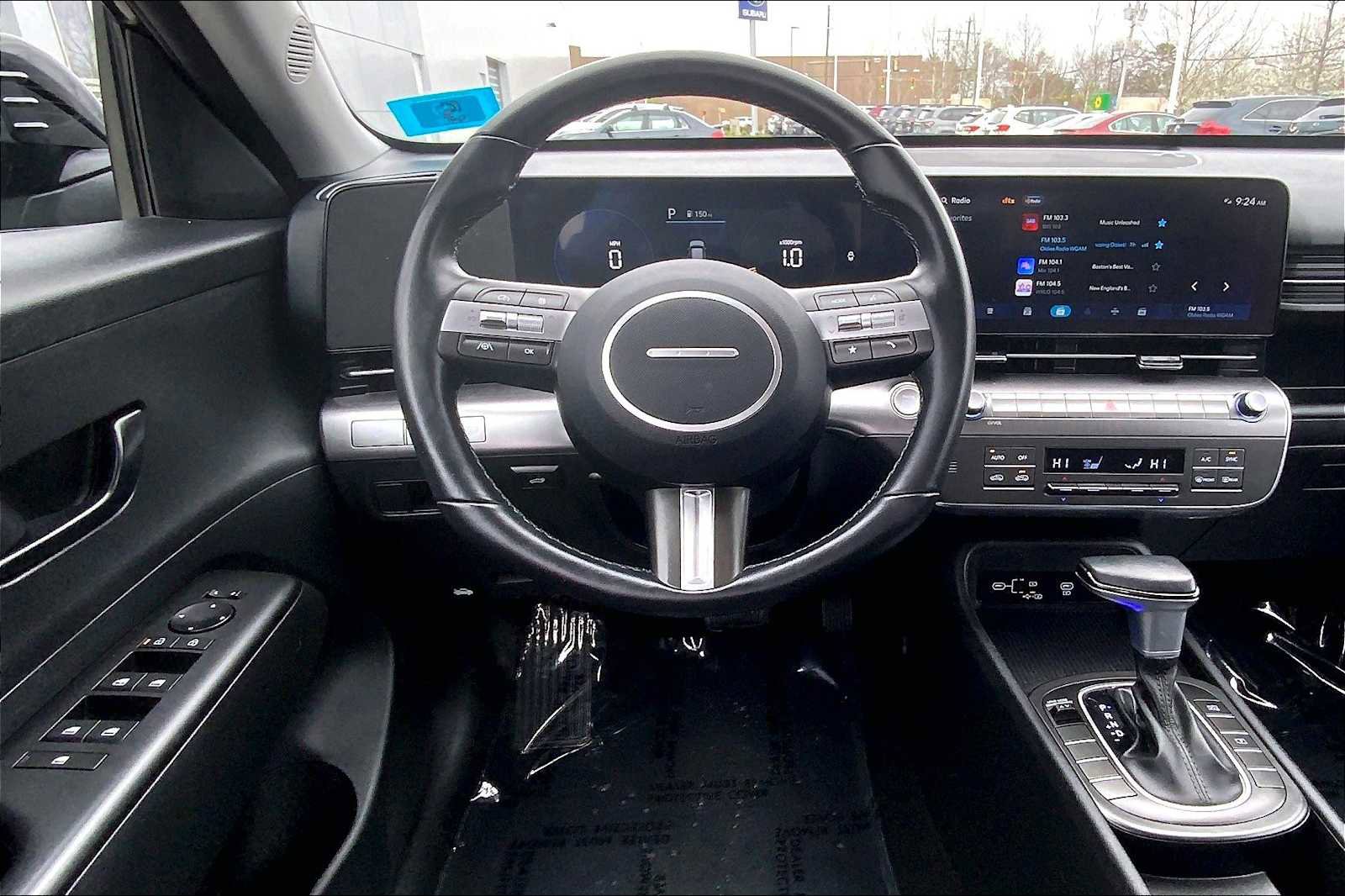 Used 2024 Hyundai Kona SEL FWD image 6