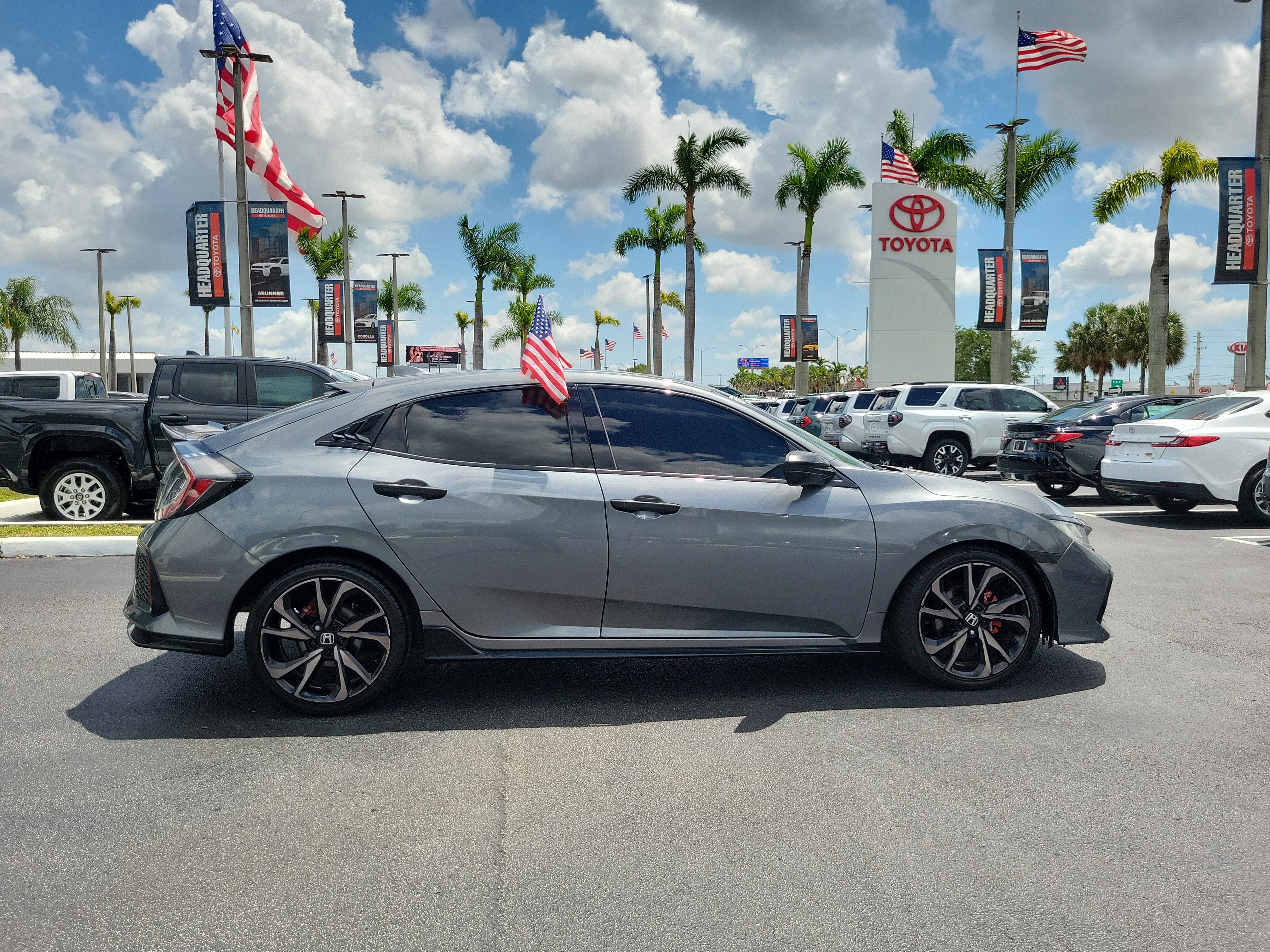Used 2018 Honda Civic Sport image 13
