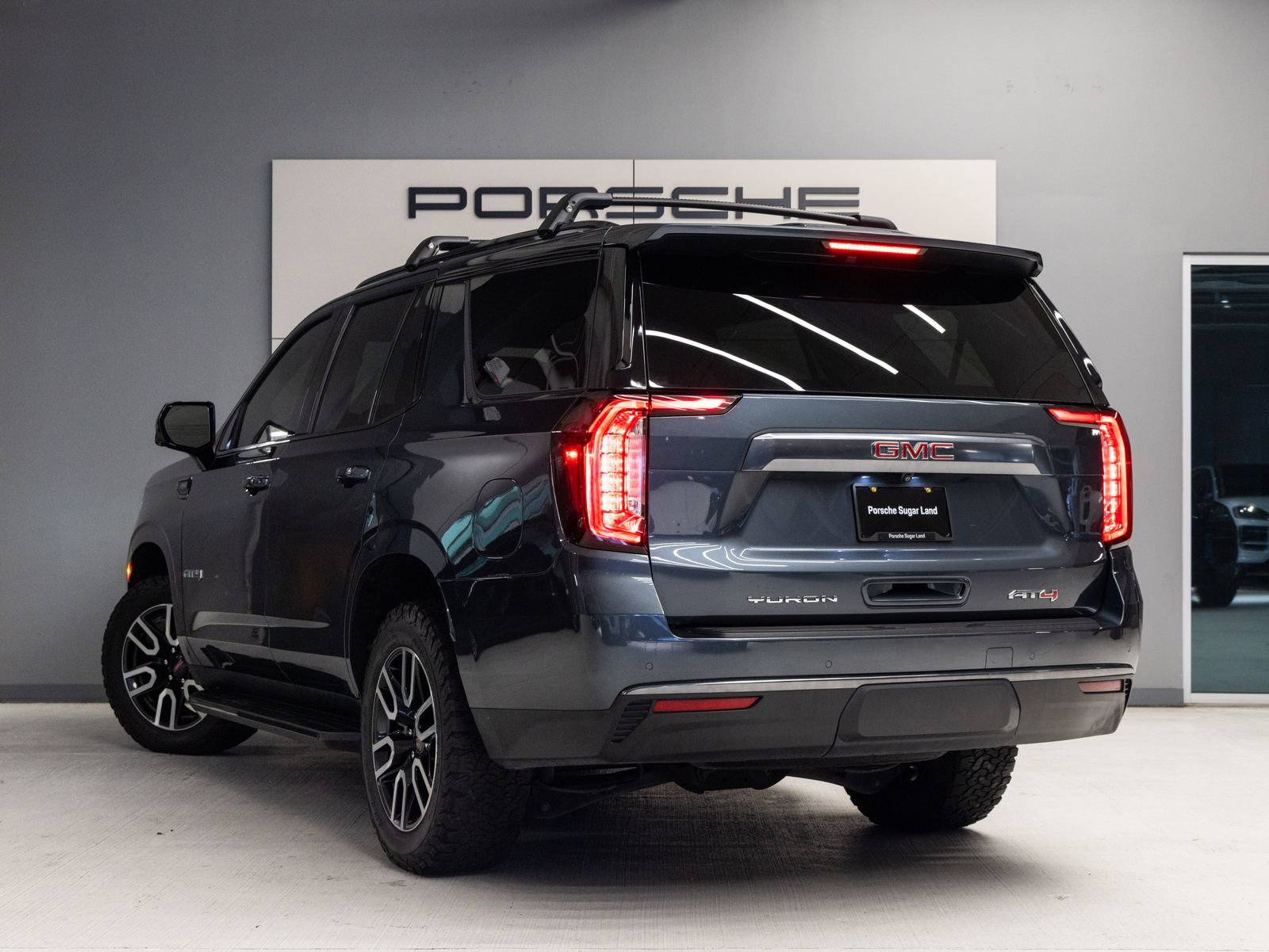 Used 2021 GMC Yukon AT4 w/ Rear Media and Nav Package AWD/4WD image 3