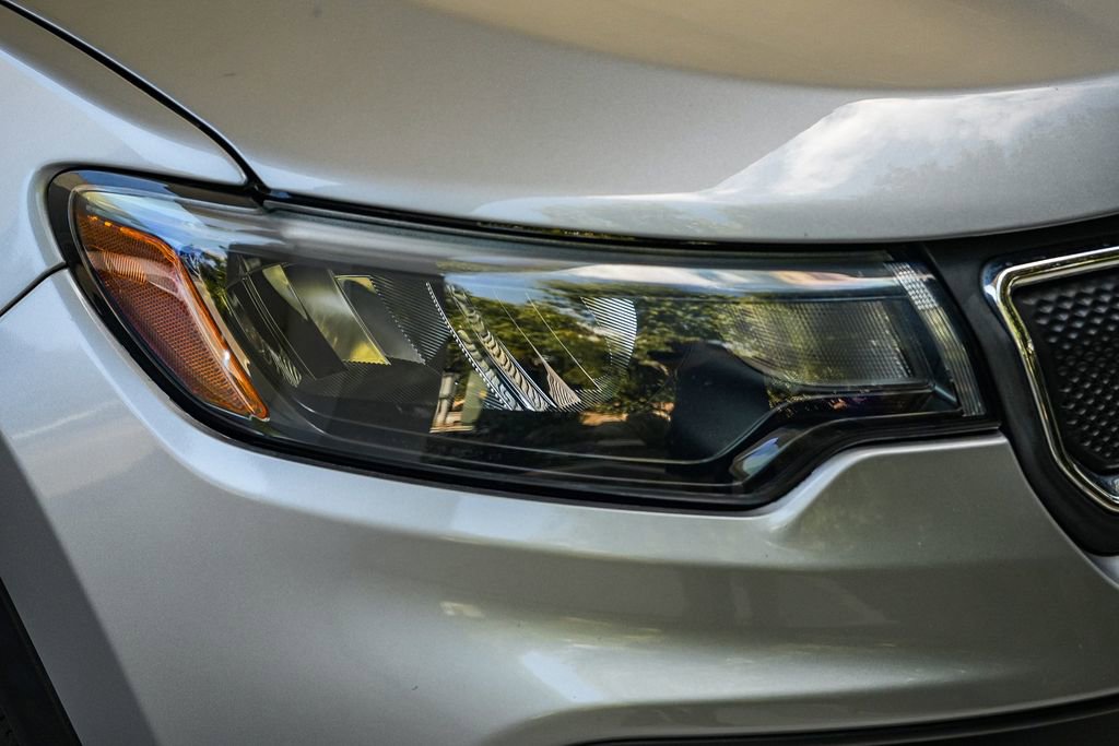 Used 2022 Jeep Compass Latitude image 8