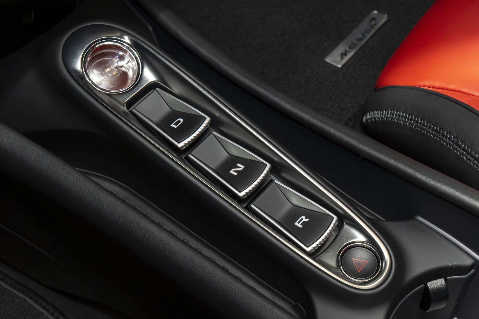 Used 2023 McLaren Artura RWD image 30