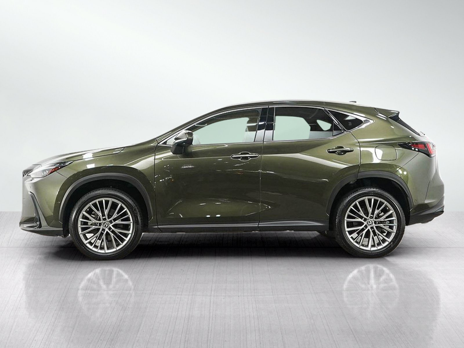 Used 2022 Lexus NX 350h AWD w/ Vision Package image 2