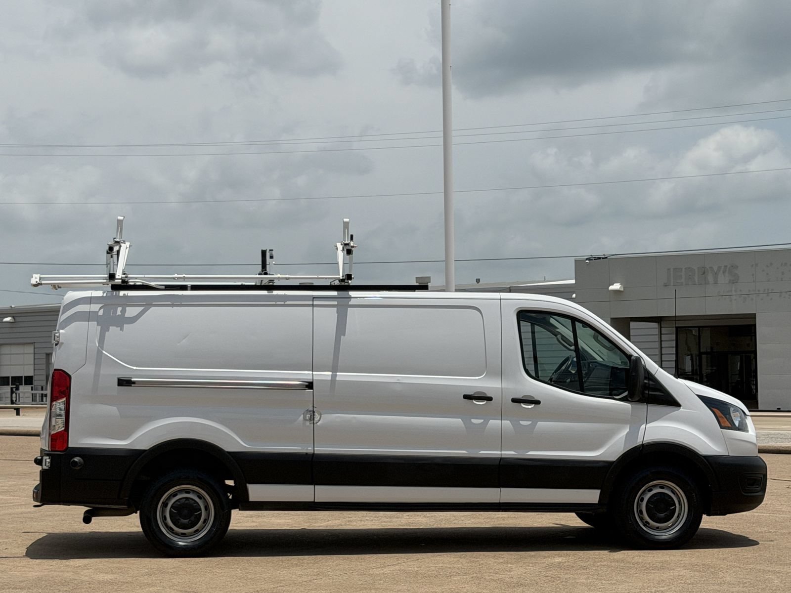 Used 2020 Ford Transit 250 Low Roof w/ Load Area Protection Package RWD image 3