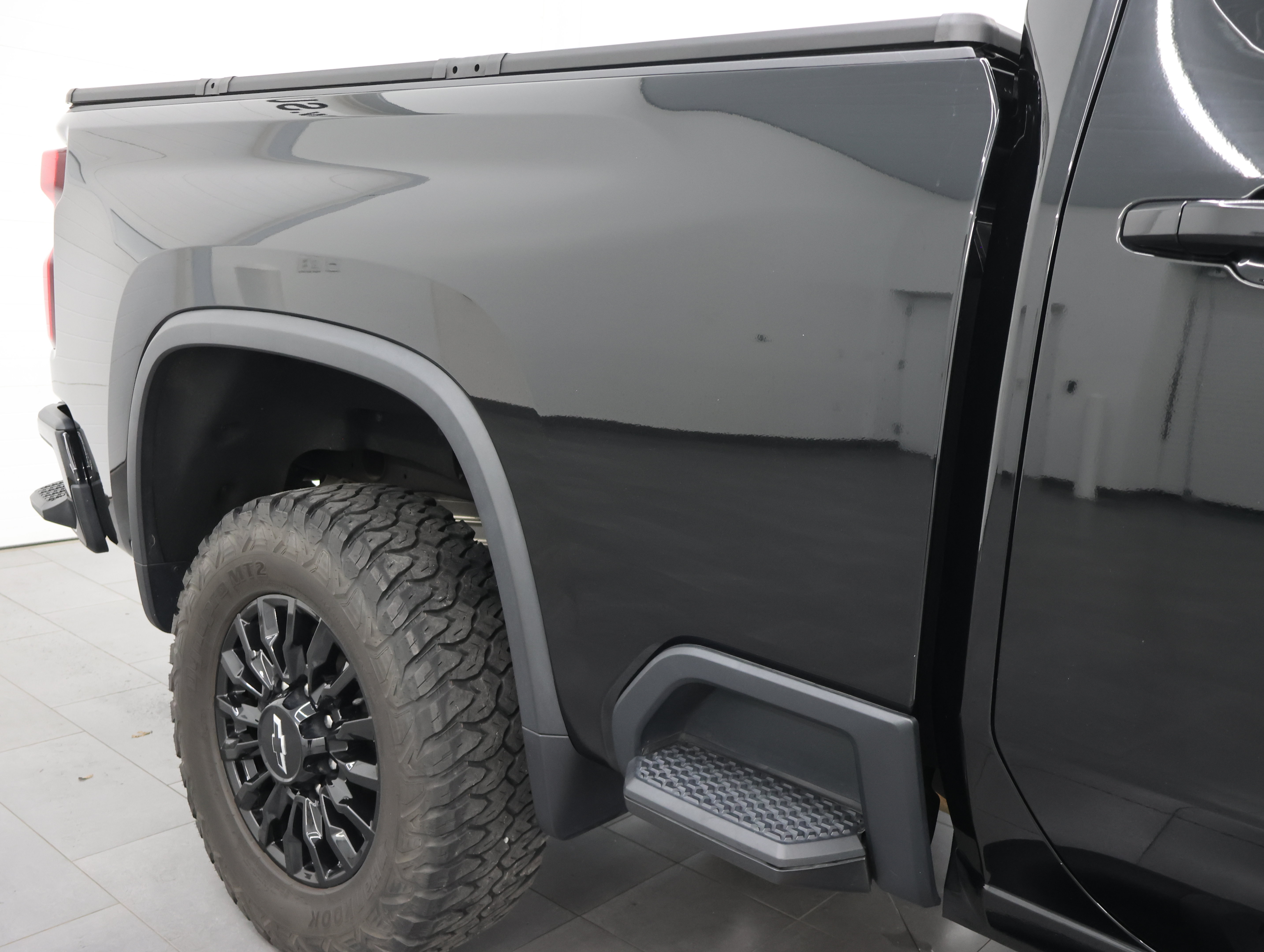 Used 2023 Chevrolet Silverado 2500 LTZ w/ LTZ Plus Package AWD/4WD image 26