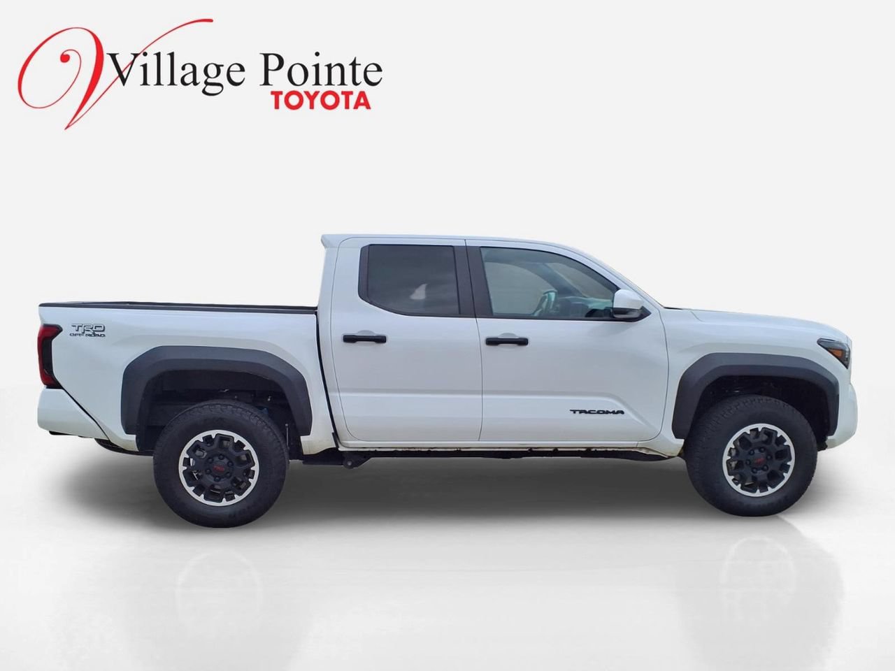 Used 2024 Toyota Tacoma TRD Off-Road AWD/4WD image 6