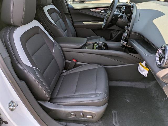 New 2025 Chevrolet Blazer EV LT image 25