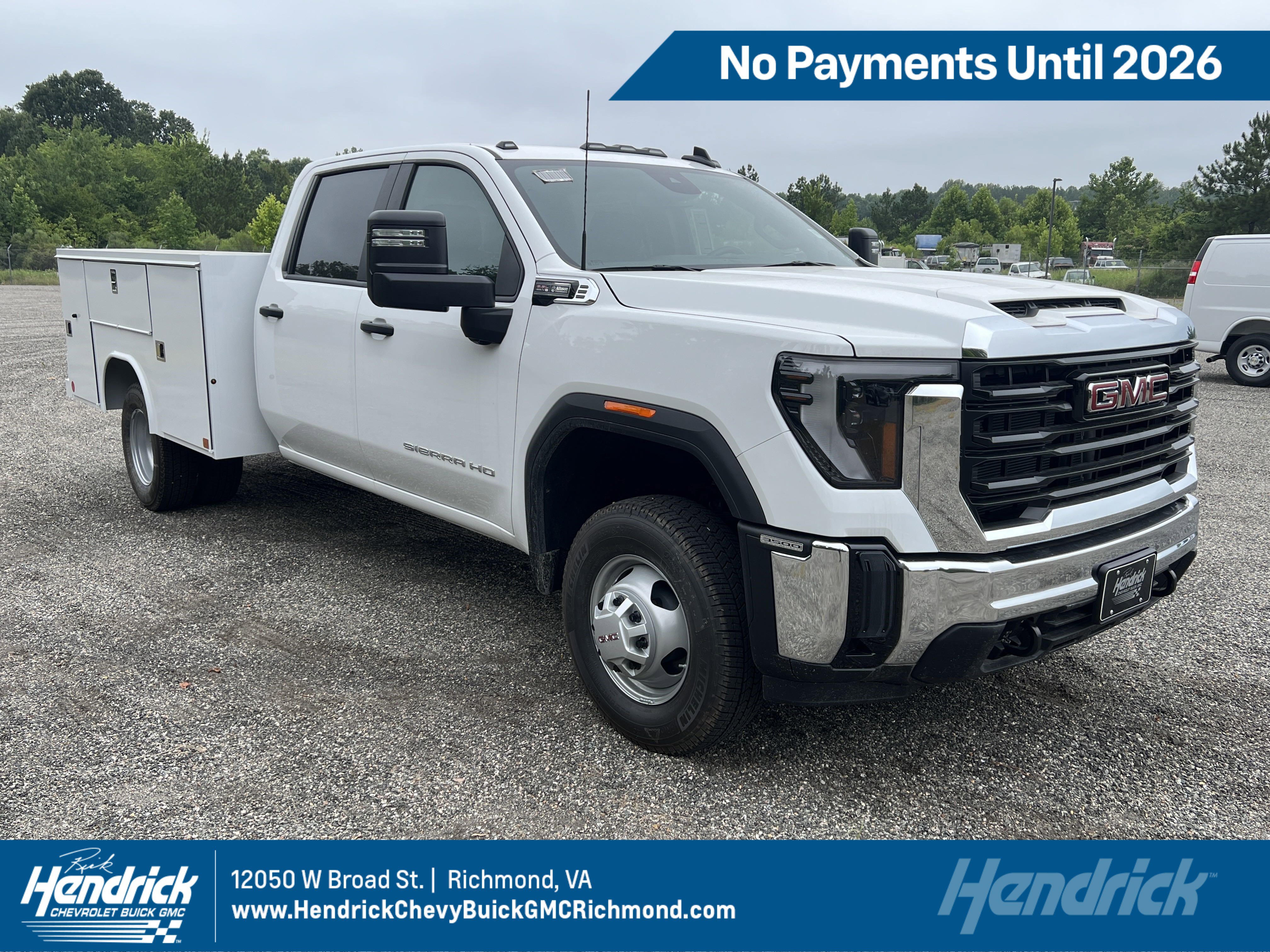 New 2025 GMC Sierra 3500 Pro w/ Convenience Package