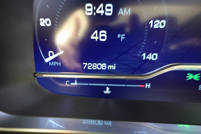 Used 2023 GMC Yukon SLT w/ SLT Premium Package image 15