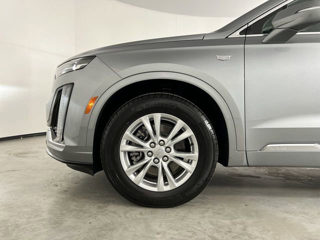 Used 2025 Cadillac XT6 Luxury image 34