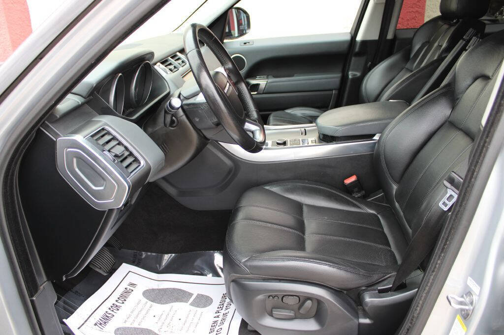 Used 2014 Land Rover Range Rover Sport SE AWD/4WD image 10