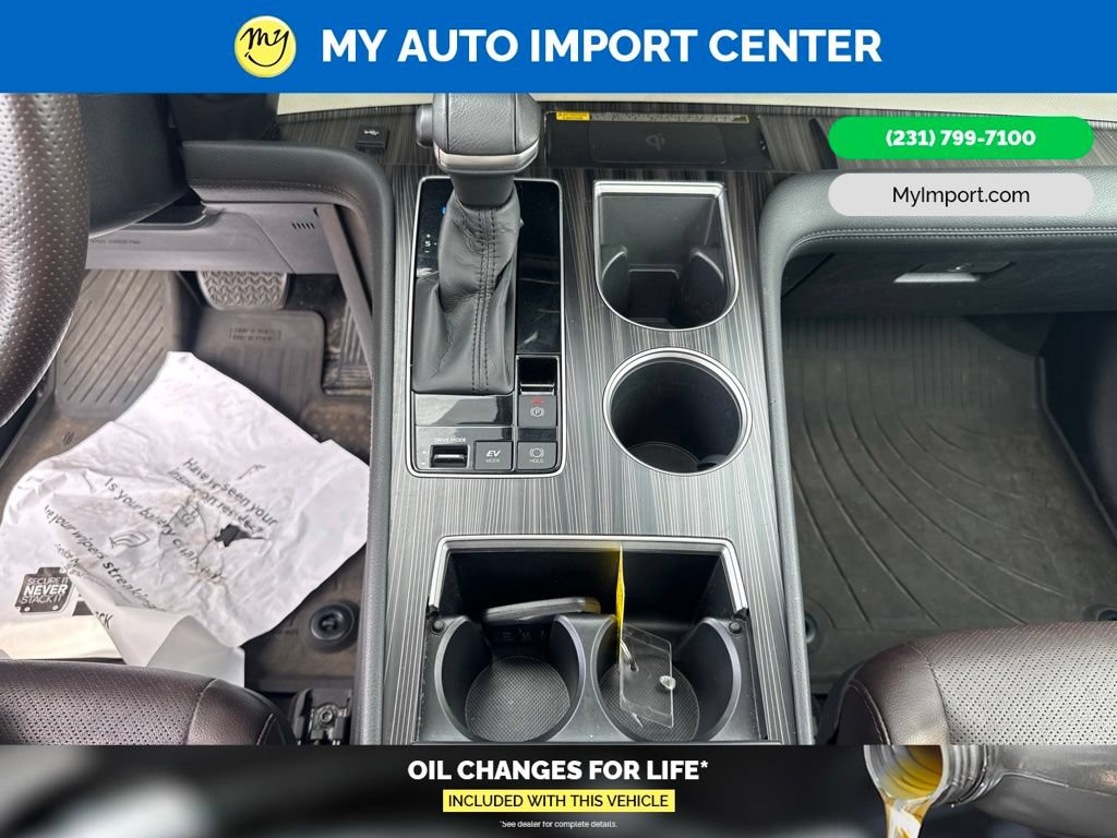 Used 2021 Toyota Sienna Platinum AWD/4WD image 23
