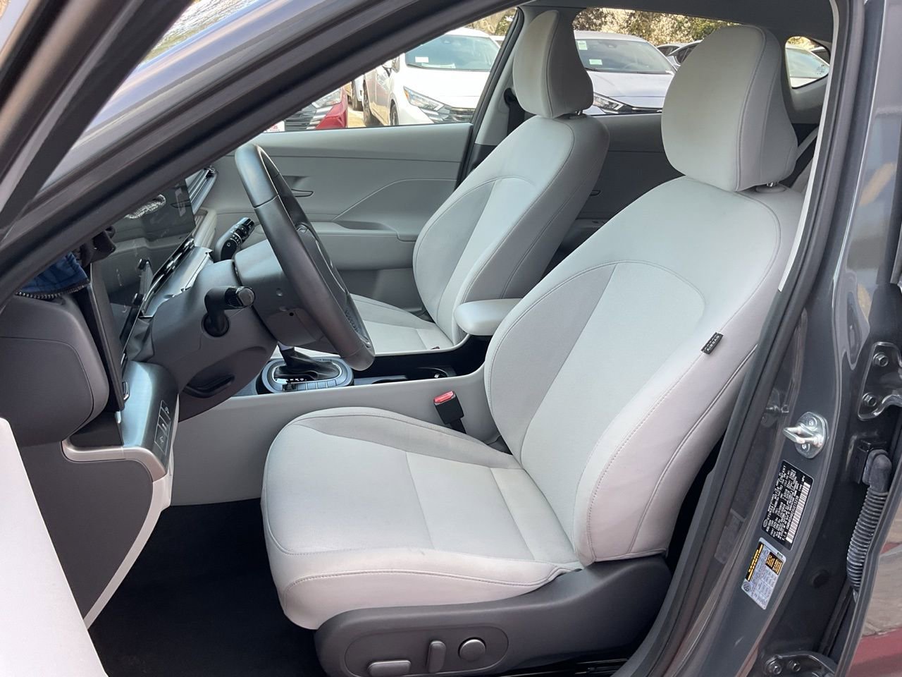 Used 2025 Hyundai Kona SEL image 14