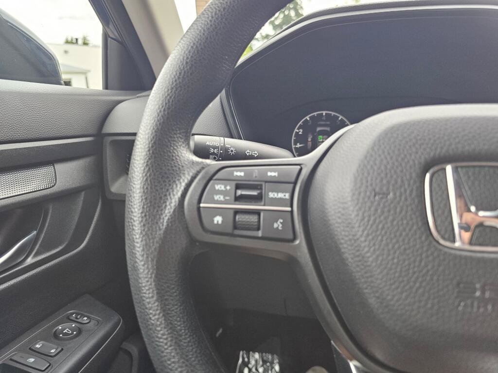 Used 2023 Honda CR-V LX image 31