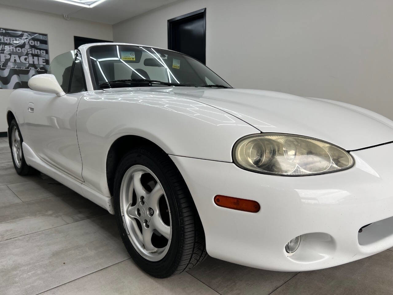 Used 2001 MAZDA MX-5 Miata image 13