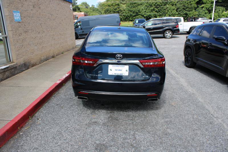 Used 2016 Toyota Avalon XLE FWD image 5