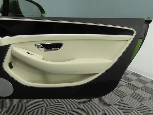Used 2025 Bentley Continental GT image 25