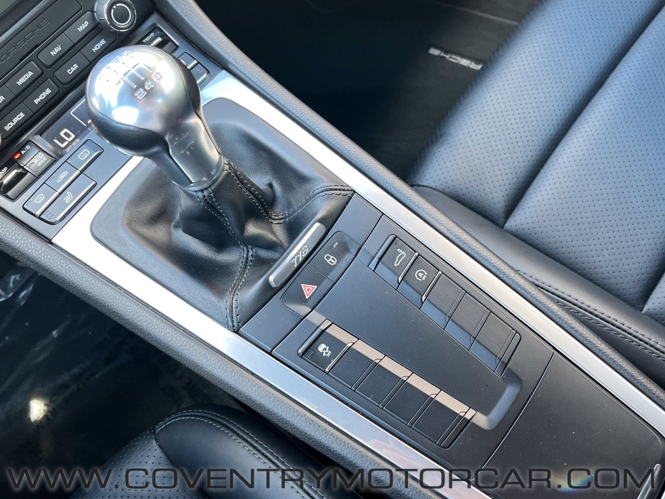 Used 2018 Porsche 718 Cayman RWD image 22