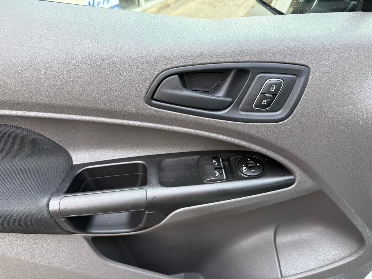 Used 2020 Ford Transit Connect XL image 20