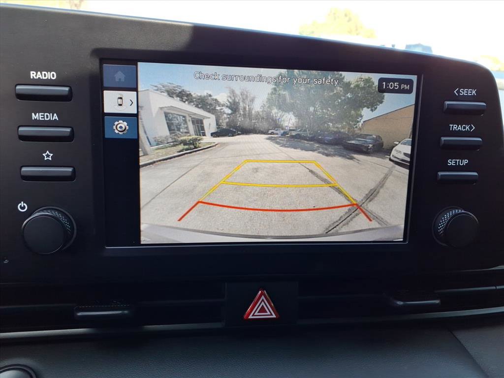 Used 2025 Hyundai Elantra Sport image 9