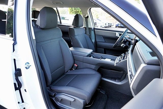 New 2026 Hyundai Santa Fe SE FWD image 15