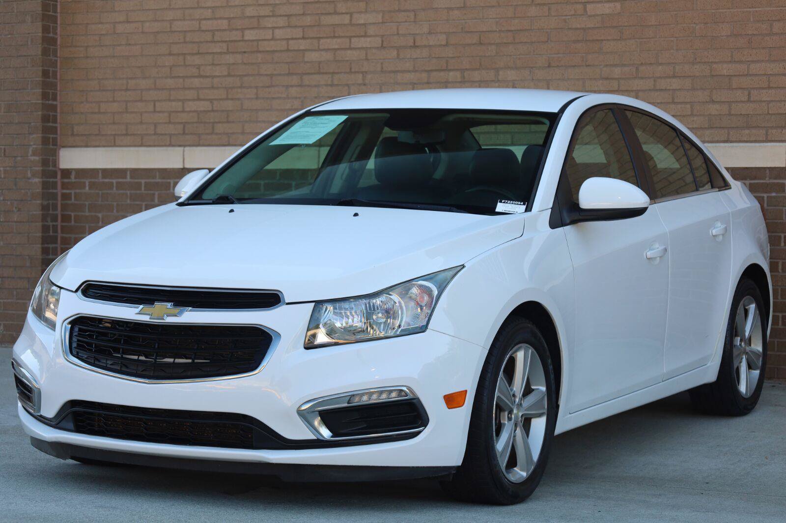 Used 2015 Chevrolet Cruze LT FWD image 5