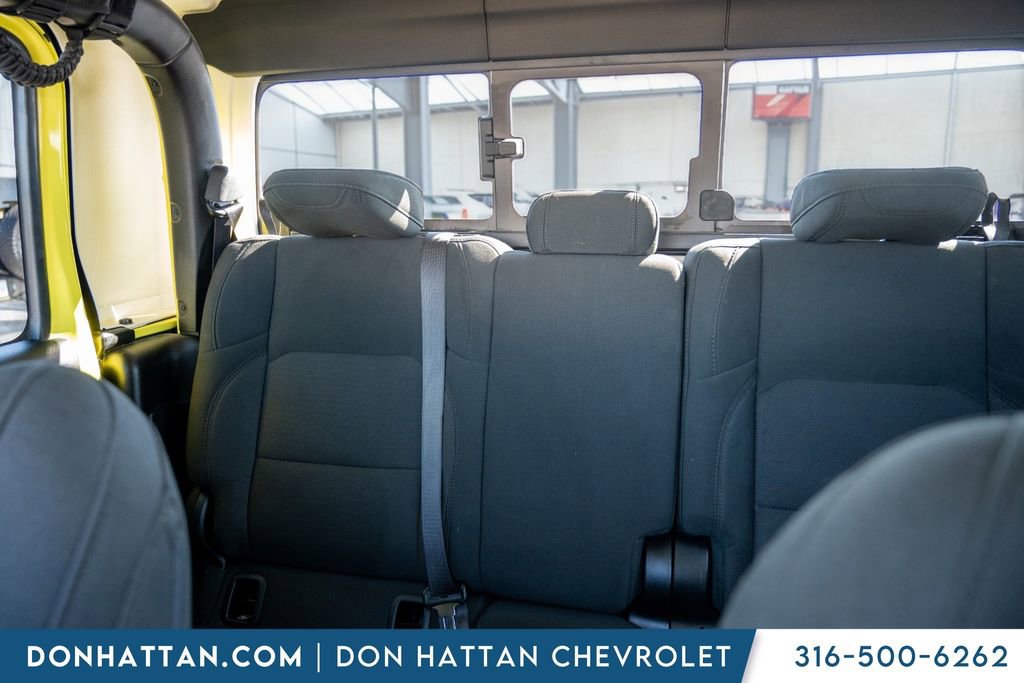 Used 2023 Jeep Gladiator Sport image 18