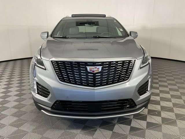 Certified 2025 Cadillac XT5 Premium Luxury w/ Technology Package AWD/4WD image 2