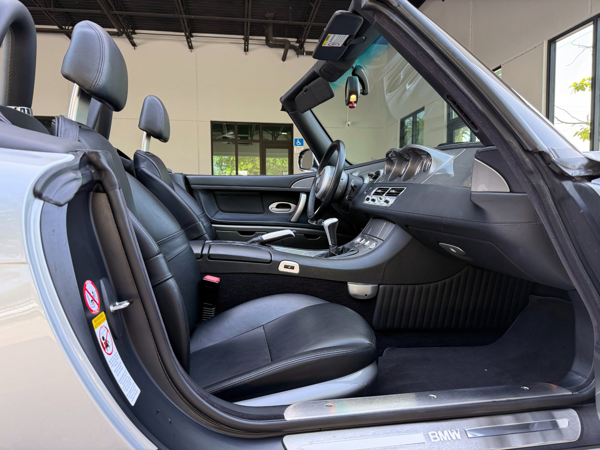 Used 2002 BMW Z8 RWD image 45