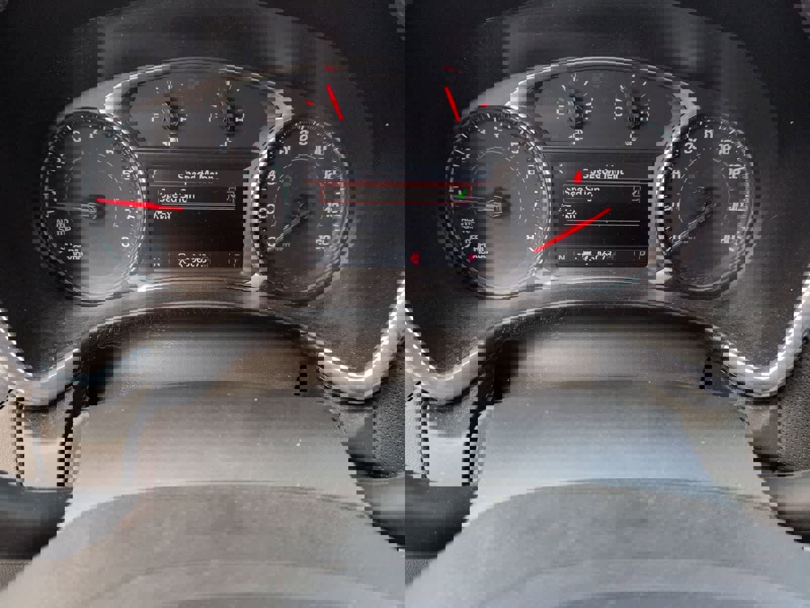 Used 2020 Chevrolet Equinox Premier image 27